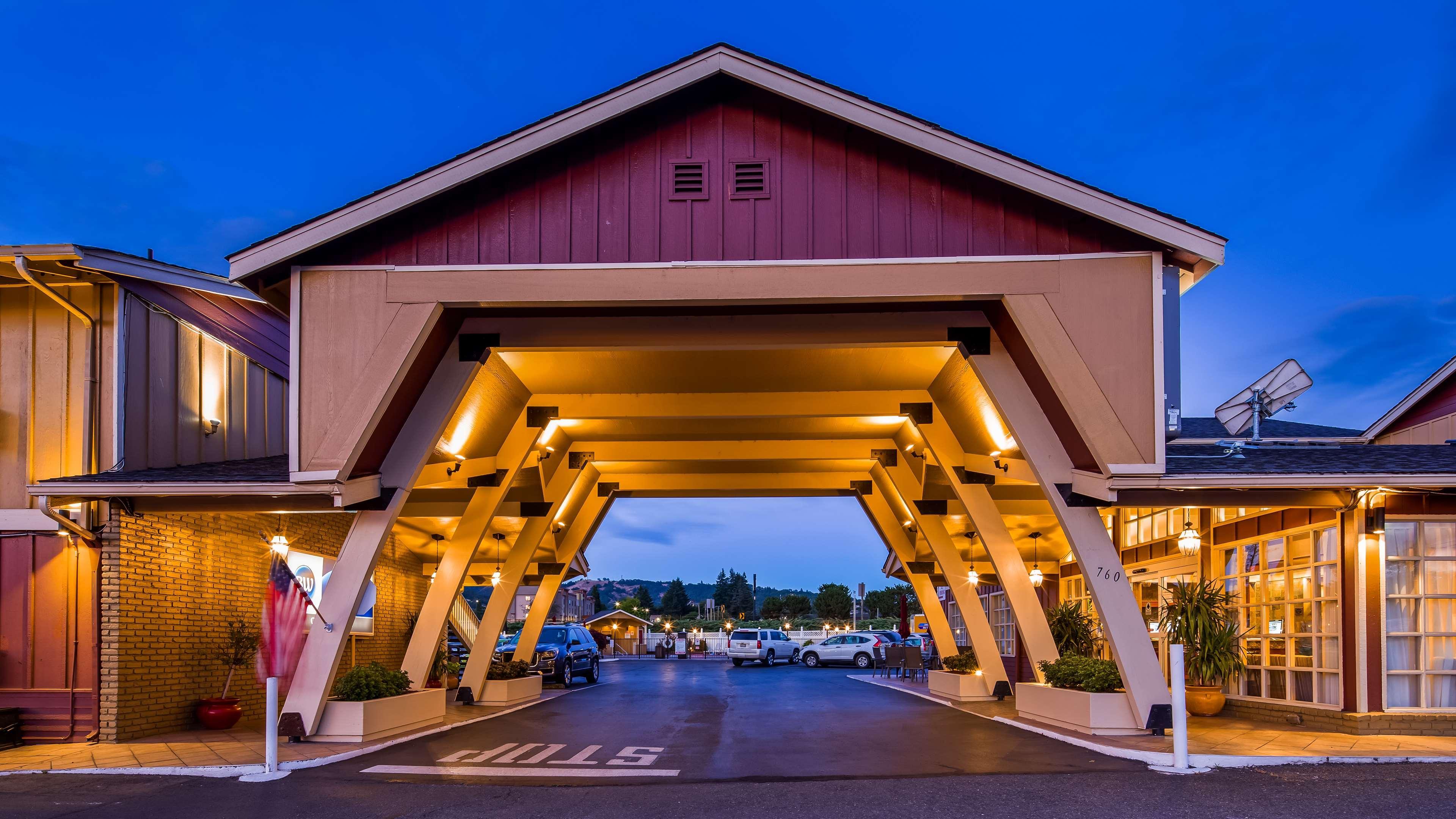 Best Western Garden Villa Inn Roseburg Luaran gambar